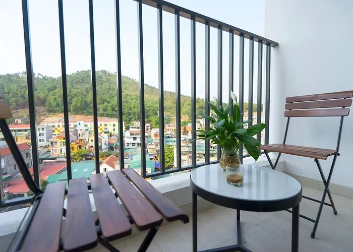 *ha Long @ Sunrise Apartment- 4 Br Hạ Long